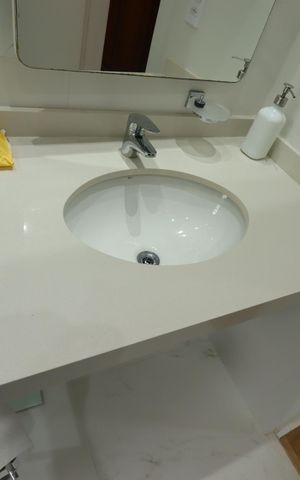 Apartamento à venda com 137m², 3 quartos e 2 vagasBanheiro da Suíte - Pia