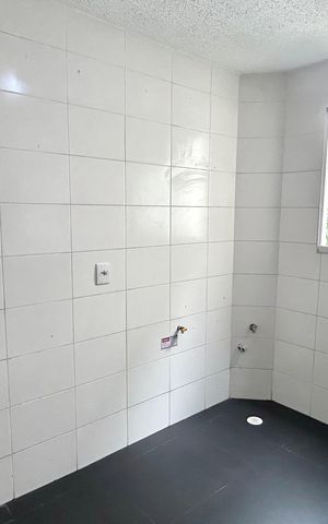 Apartamento para alugar com 40m², 2 quartos e 1 vaga Apartamento para alugar com 40m², 2 quartos e 1 vagaCozinha e Área de Serviço