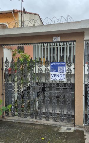 Casa à venda com 300m², 3 quartos e 2 vagas Casa à venda com 300m², 3 quartos e 2 vagasPlaca