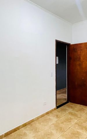 Casa para alugar com 125m², 2 quartos e 2 vagasQuarto 