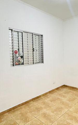 Casa para alugar com 125m², 2 quartos e 2 vagasQuarto
