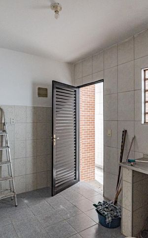 Casa à venda com 90m², 2 quartos e 1 vagaEdícula - Cozinha