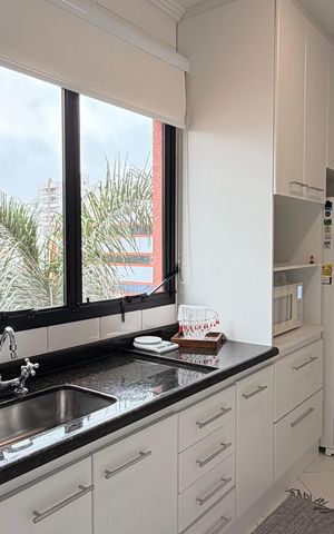 Apartamento para alugar com 126m², 3 quartos e 2 vagas Apartamento para alugar com 126m², 3 quartos e 2 vagasCozinha