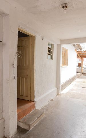 Casa à venda com 137m², 3 quartos e 1 vaga Casa à venda com 137m², 3 quartos e 1 vagaÁrea externa