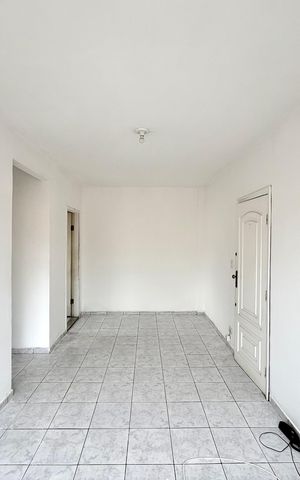 Apartamento para alugar com 35m², 1 quarto e 1 vagaSala