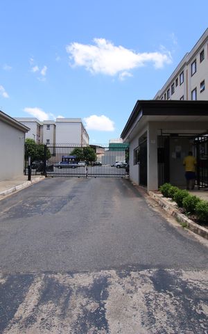 Apartamento para alugar com 43m², 2 quartos e 1 vagaFachada e portaria