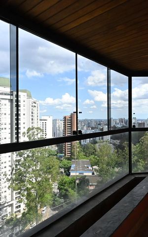 Apartamento à venda com 147m², 1 quarto e 3 vagasVaranda