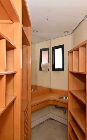Apartamento à venda com 147m², 1 quarto e 3 vagasArmário da Suíte 