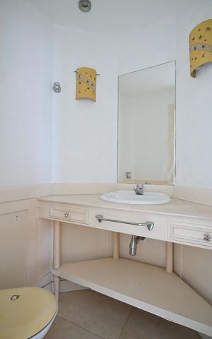 Apartamento à venda com 147m², 1 quarto e 3 vagasLavabo
