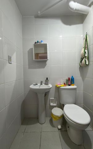 Apartamento à venda com 54m², 2 quartos e 1 vaga Apartamento à venda com 54m², 2 quartos e 1 vagaBanheiro Social