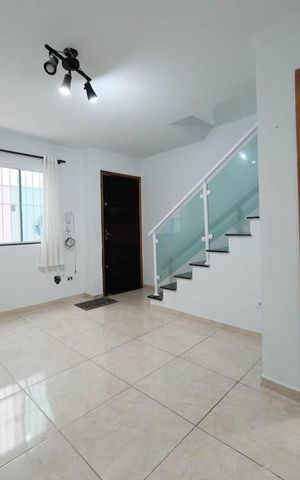 Casa de condomínio à venda com 72m², 2 quartos e 1 vagaSala/Cozinha