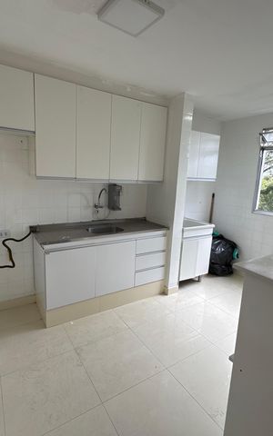 Apartamento para alugar com 55m², 2 quartos e 1 vaga Apartamento para alugar com 55m², 2 quartos e 1 vagaCozinha - Armários