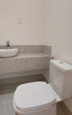 Apartamento à venda com 213m², 4 quartos e 2 vagas Apartamento à venda com 213m², 4 quartos e 2 vagaslavabo