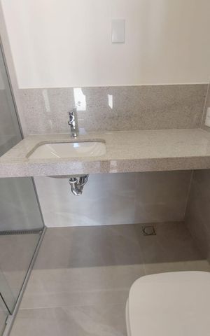 Apartamento à venda com 213m², 4 quartos e 2 vagas Apartamento à venda com 213m², 4 quartos e 2 vagasbanheiro 4