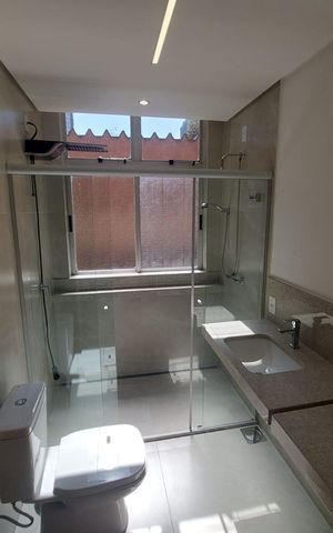 Apartamento à venda com 213m², 4 quartos e 2 vagas Apartamento à venda com 213m², 4 quartos e 2 vagasbanheiro 2