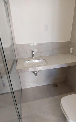 Apartamento à venda com 213m², 4 quartos e 2 vagas Apartamento à venda com 213m², 4 quartos e 2 vagasbanheiro 4