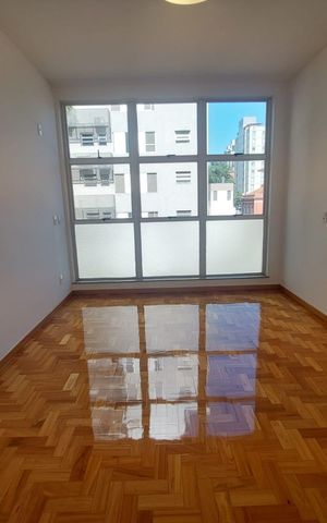 Apartamento à venda com 213m², 4 quartos e 2 vagas Apartamento à venda com 213m², 4 quartos e 2 vagasquarto 1