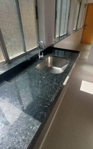 Apartamento à venda com 213m², 4 quartos e 2 vagas Apartamento à venda com 213m², 4 quartos e 2 vagasÁrea de Serviço
