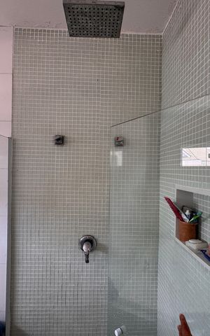 Casa de condomínio à venda com 450m², 5 quartos e 4 vagas Casa de condomínio à venda com 450m², 5 quartos e 4 vagasSuíte 3 - Banheiro