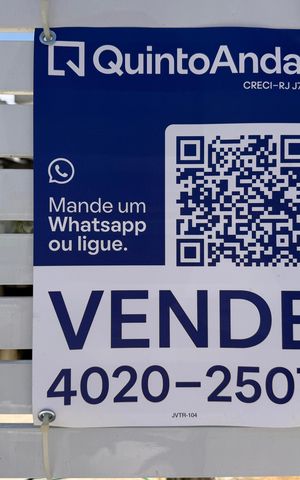 Casa de condomínio à venda com 450m², 5 quartos e 4 vagas Casa de condomínio à venda com 450m², 5 quartos e 4 vagasPlaquinha Quinto Andar