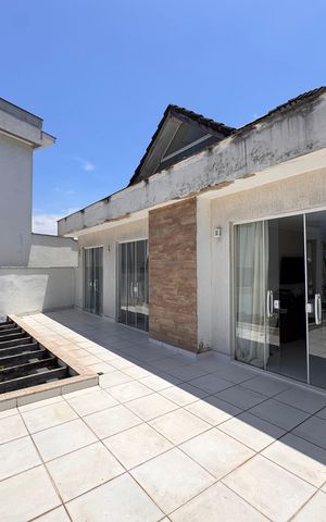Casa de condomínio à venda com 450m², 5 quartos e 4 vagas Casa de condomínio à venda com 450m², 5 quartos e 4 vagasTerraço