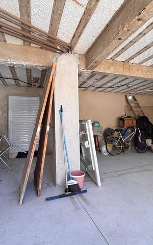 Casa de condomínio à venda com 450m², 5 quartos e 4 vagas Casa de condomínio à venda com 450m², 5 quartos e 4 vagasSalão de jogos