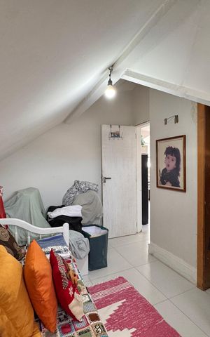 Casa de condomínio à venda com 450m², 5 quartos e 4 vagas Casa de condomínio à venda com 450m², 5 quartos e 4 vagasSuíte 4