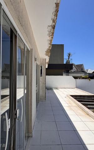 Casa de condomínio à venda com 450m², 5 quartos e 4 vagas Casa de condomínio à venda com 450m², 5 quartos e 4 vagasTerraço