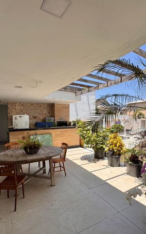 Casa de condomínio à venda com 450m², 5 quartos e 4 vagas Casa de condomínio à venda com 450m², 5 quartos e 4 vagasÁrea externa