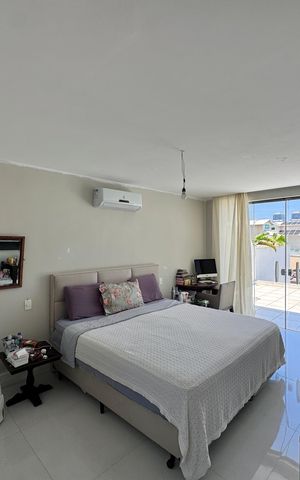 Casa de condomínio à venda com 450m², 5 quartos e 4 vagas Casa de condomínio à venda com 450m², 5 quartos e 4 vagasSuíte 3