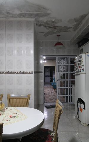 Casa à venda com 230m², 5 quartos e 3 vagasCozinha