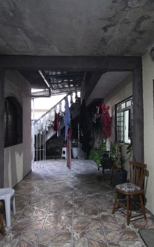 Casa à venda com 230m², 5 quartos e 3 vagasÁrea dos Fundos