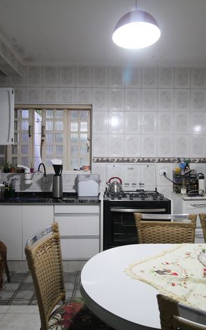Casa à venda com 230m², 5 quartos e 3 vagasCozinha