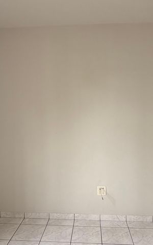 Casa para alugar com 60m², 2 quartos e 1 vaga Casa para alugar com 60m², 2 quartos e 1 vagaQuarto 1