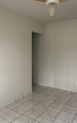 Casa para alugar com 60m², 2 quartos e 1 vaga Casa para alugar com 60m², 2 quartos e 1 vagaSala