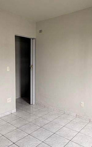 Casa para alugar com 60m², 2 quartos e 1 vaga Casa para alugar com 60m², 2 quartos e 1 vagaQuarto 1