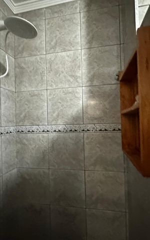 Casa para alugar com 90m², 2 quartos e sem vaga