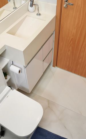 Apartamento à venda com 48m², 2 quartos e 2 vagas Apartamento à venda com 48m², 2 quartos e 2 vagasBanheiro Social