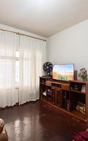 Casa à venda com 125m², 3 quartos e 2 vagas Casa à venda com 125m², 3 quartos e 2 vagasSala