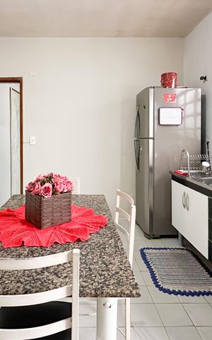 Casa à venda com 125m², 3 quartos e 2 vagas Casa à venda com 125m², 3 quartos e 2 vagasCozinha