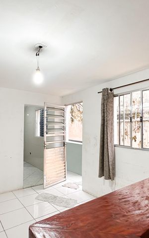 Casa à venda com 125m², 3 quartos e 2 vagas Casa à venda com 125m², 3 quartos e 2 vagasCopa