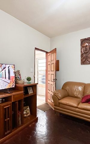 Casa à venda com 125m², 3 quartos e 2 vagas Casa à venda com 125m², 3 quartos e 2 vagasSala