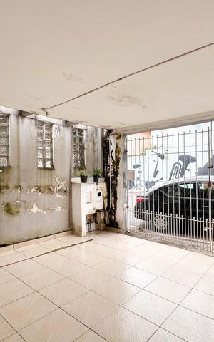 Casa à venda com 125m², 3 quartos e 2 vagas Casa à venda com 125m², 3 quartos e 2 vagasGaragem