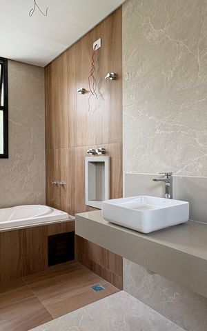 Apartamento à venda com 117m², 3 quartos e 2 vagasSuíte - Banheiro 