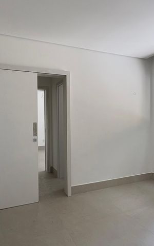 Apartamento à venda com 117m², 3 quartos e 2 vagasSemi-suíte 2