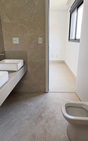Apartamento à venda com 117m², 3 quartos e 2 vagasSuíte - Banheiro 