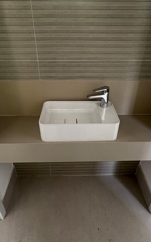 Apartamento à venda com 117m², 3 quartos e 2 vagasBanheiro das Semi-suítes