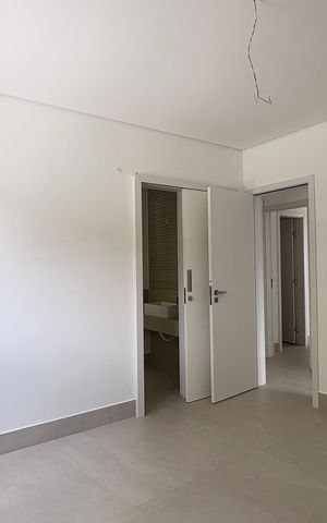Apartamento à venda com 117m², 3 quartos e 2 vagasSemi-suíte 1