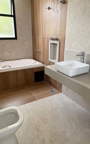 Apartamento à venda com 117m², 3 quartos e 2 vagasSuíte - Banheiro 