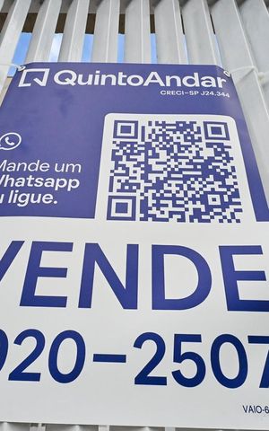 Casa de condomínio à venda com 200m², 3 quartos e 2 vagasFachada